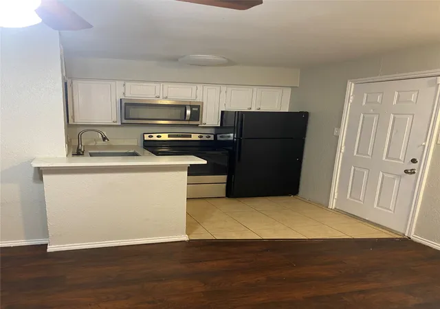 Homes for sale in Dallas, TX | 9821 Walnut St #304, Dallas, TX 75243 | MLS# 21309036