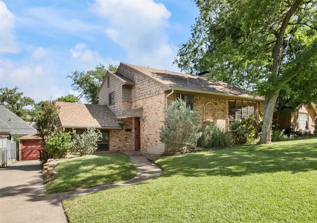 Photo 1 of Single family home for sale at 7735 Deer Trail Dr, Dallas, TX 75238 | MLS# 21309073 | Listing updated on 2026-10-05
