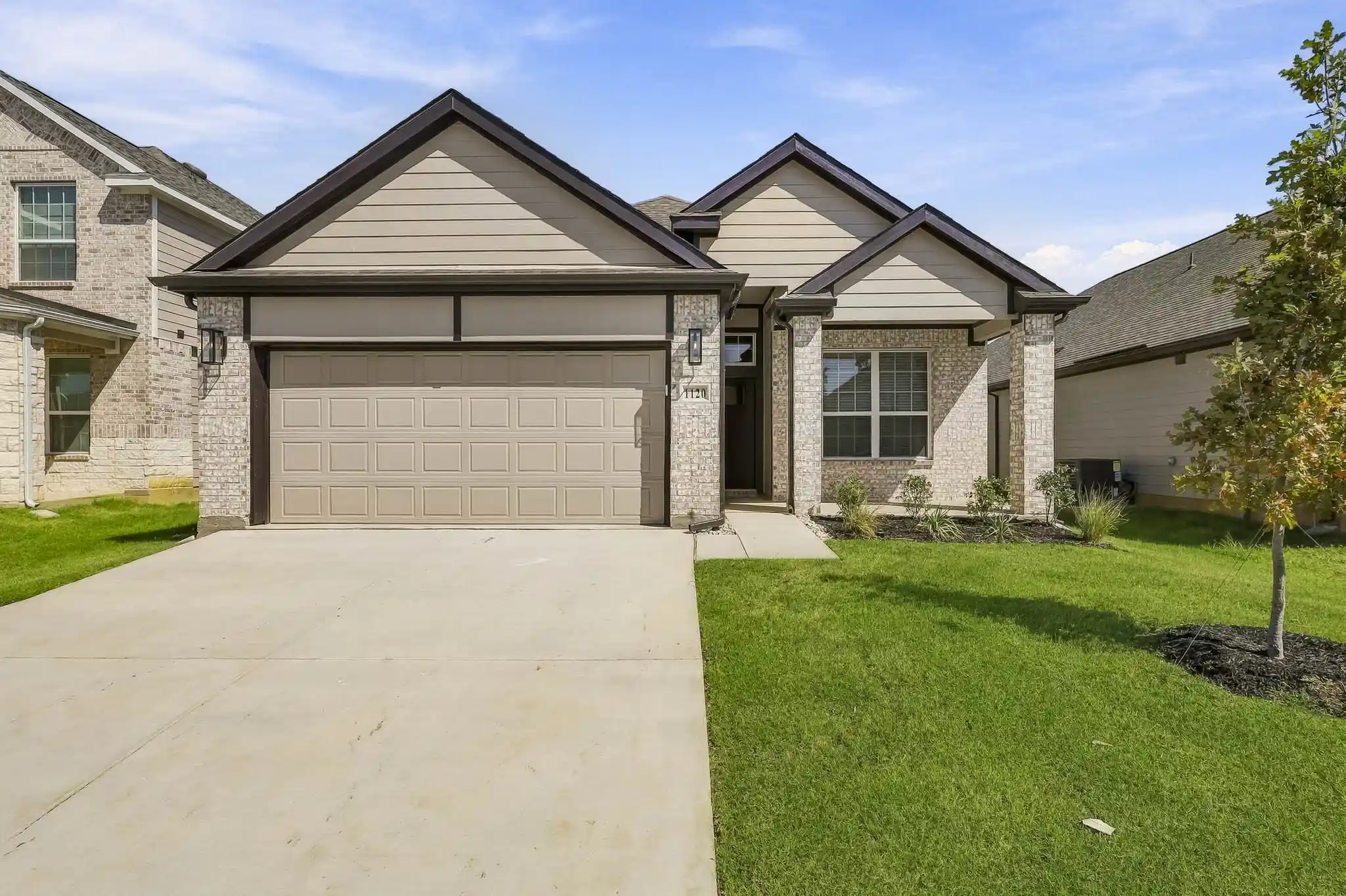 Photo 1 of Sale Pending at 1120 Runway Rd, Fort Worth, TX 76131 | MLS# 21309061 | Listing updated on 2026-10-29