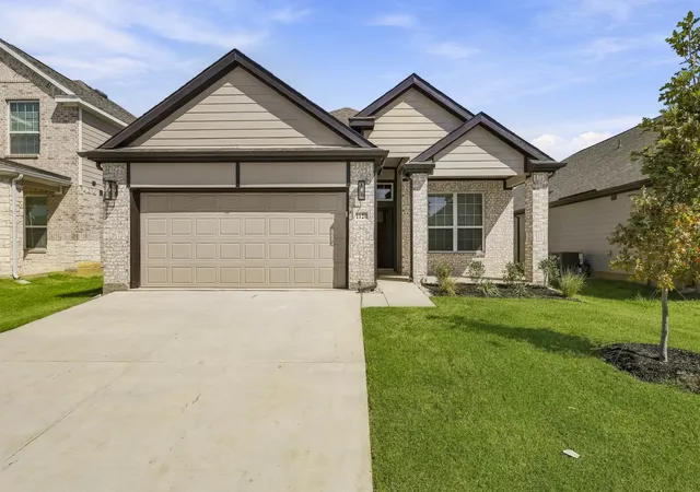 Single family home for sale at 1120 Runway Rd, Fort Worth, TX 76131 | MLS# 21309061