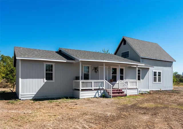Photo 2 of Single family home for sale at 506 N Fm 156, Ponder, TX 76259 | MLS# 21309079 | Listing updated on 2026-10-02