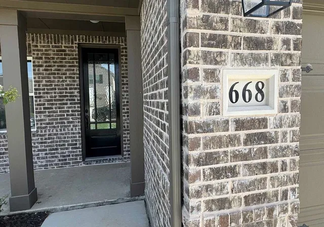 Photo 3 of Sale Pending at 668 Tyronza Dr, Justin, TX 76247 | MLS# 21309074 | Listing updated on 2026-07-13