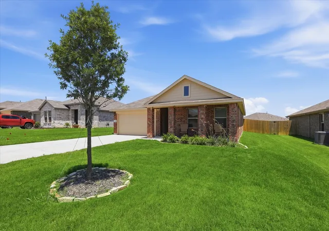 Homes for sale in Cresson, TX | 13492 Stage Coach Ln, Cresson, TX 76035 | MLS# 21308731