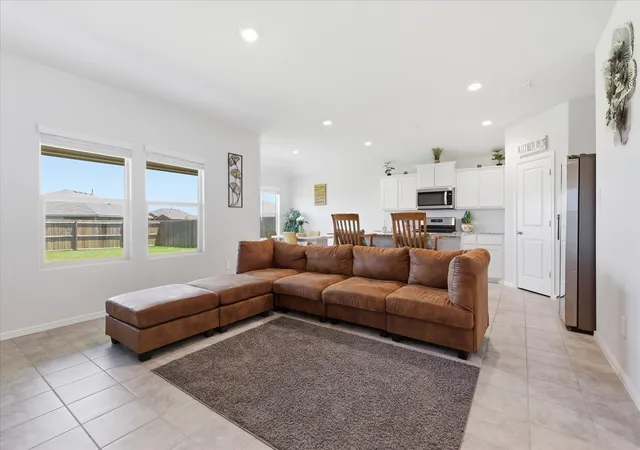 Photo 3 of Single family home for sale at 13492 Stage Coach Ln, Cresson, TX 76035 | MLS# 21308731 | Listing updated on 2026-08-22
