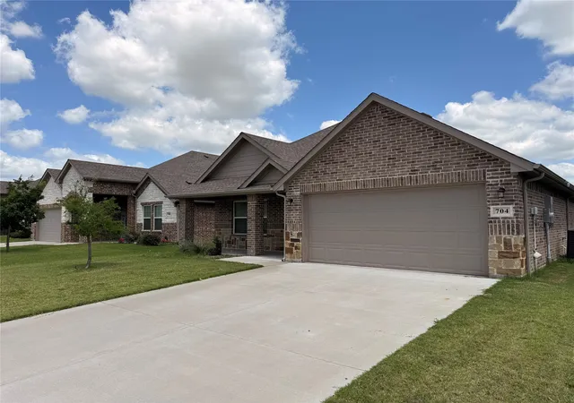Photo 3 of Single family home for sale at 704 Hardaway Dr, Greenville, TX 75402 | MLS# 21281190 | Listing updated on 2026-09-06