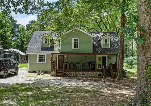 Homes for sale in Benton, LA | 1034 Cattlemans Trl, Benton, LA 71006 | MLS# 21300479