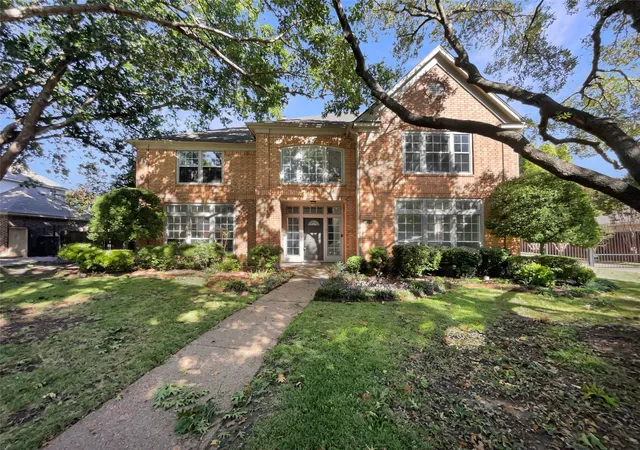 Single family home for sale at 6804 Savannah Ln, Fort Worth, TX 76132 | MLS# 21309006
