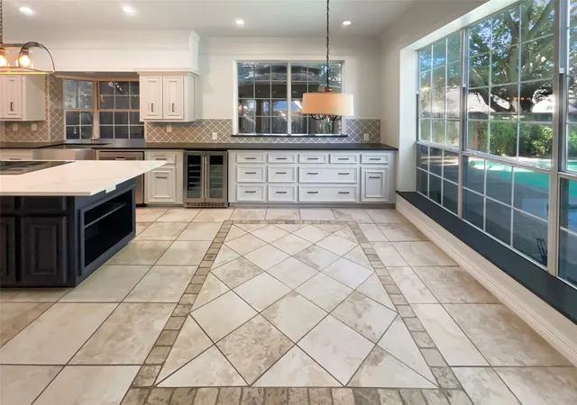 Photo 4 of Single family home for sale at 6804 Savannah Ln, Fort Worth, TX 76132 | MLS# 21309006 | Listing updated on 2026-08-22