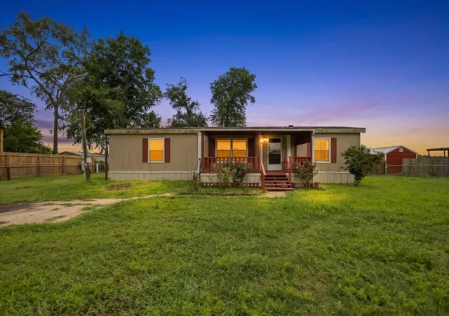 Homes for sale in Bullard, TX | 22960 Shell Shore Dr, Bullard, TX 75757 | MLS# 21305838