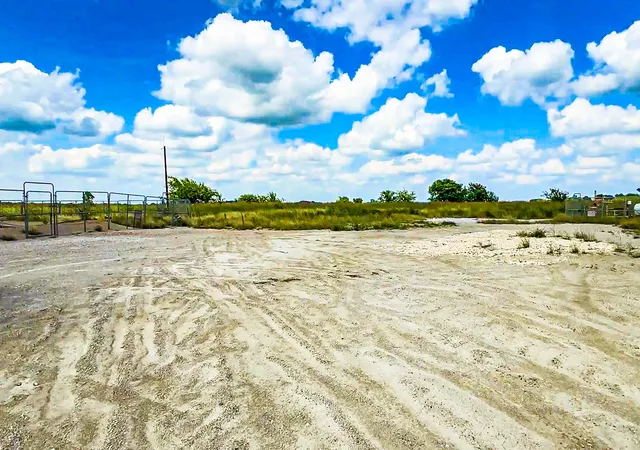 Homes for sale in Grandview, TX | 6968 County Road 203, Grandview, TX 76050 | MLS# 21309212
