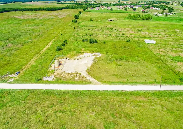 Photo 4 of Land for sale at 6968 County Road 203, Grandview, TX 76050 | MLS# 21309212 | Listing updated on 2026-08-25