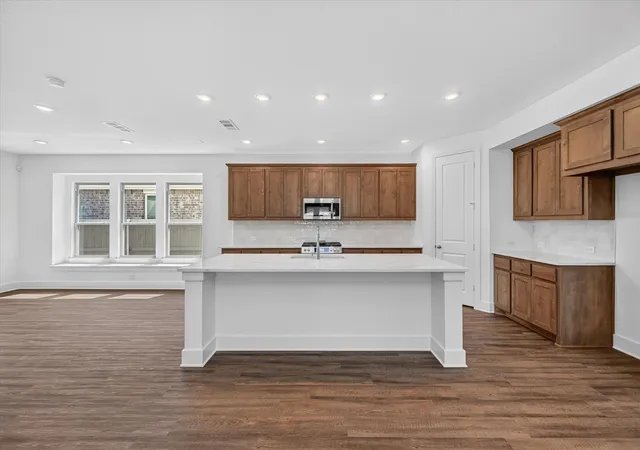 Photo 3 of Single family home for sale at 3596 Redbud Flower Trl, Midlothian, TX 76084 | MLS# 21308614 | Listing updated on 2026-08-13