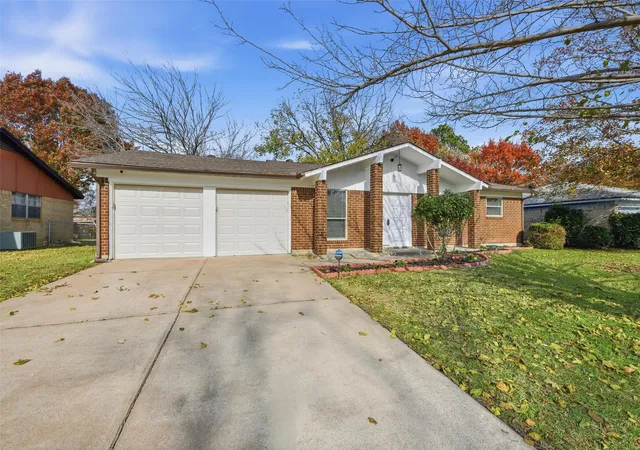 Homes for sale in North Richland Hills, TX | 7825 Emerald Hills Wy, North Richland Hills, TX 76180 | MLS# 21309442