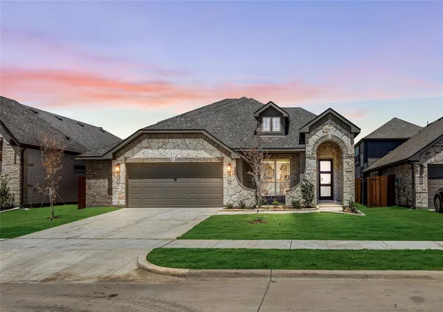 Photo 2 of Sale Pending at 3762 Brookgreen Ln, Kaufman, TX 75142 | MLS# 21309478 | Listing updated on 2026-09-24