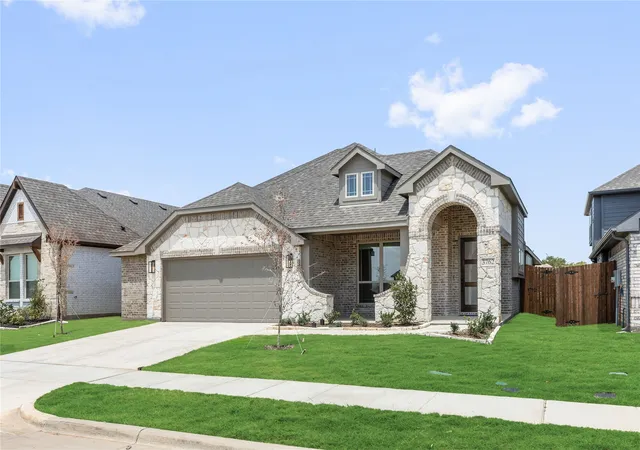 Photo 3 of Sale Pending at 3762 Brookgreen Ln, Kaufman, TX 75142 | MLS# 21309478 | Listing updated on 2026-09-24