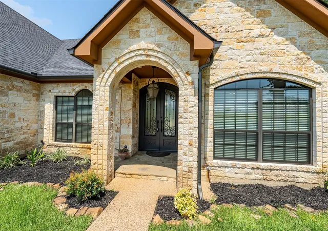 Photo 1 of Sale Pending at 6414 Dorsey Dr, Athens, TX 75752 | MLS# 21309482 | Listing updated on 2026-10-06