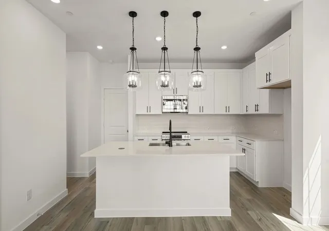 Photo 2 of Townhouse for sale at 2408 Glacier Wy, Mansfield, TX 76063 | MLS# 21309522 | Listing updated on 2026-10-01