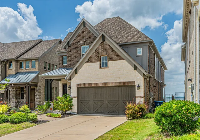 Photo 2 of Single family home for sale at 18140 Lakefront Ct, Forney, TX 75126 | MLS# 21309629 | Listing updated on 2026-10-06