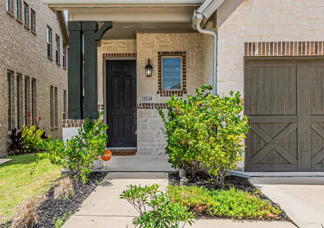 Photo 3 of Single family home for sale at 18140 Lakefront Ct, Forney, TX 75126 | MLS# 21309629 | Listing updated on 2026-10-06