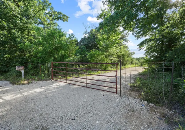 Homes for sale in Collinsville, TX | Tract 1 County Road 265, Collinsville, TX 76233 | MLS# 21301172