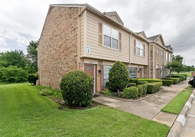 1st image of 2400 Jupiter Rd #I 2, Plano, TX 75074 | MLS# 21288005