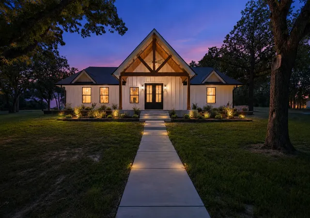 Photo 1 of Single family home for sale at 1459 Darren Dr, Stephenville, TX 76401 | MLS# 21306820 | Listing updated on 2026-09-22