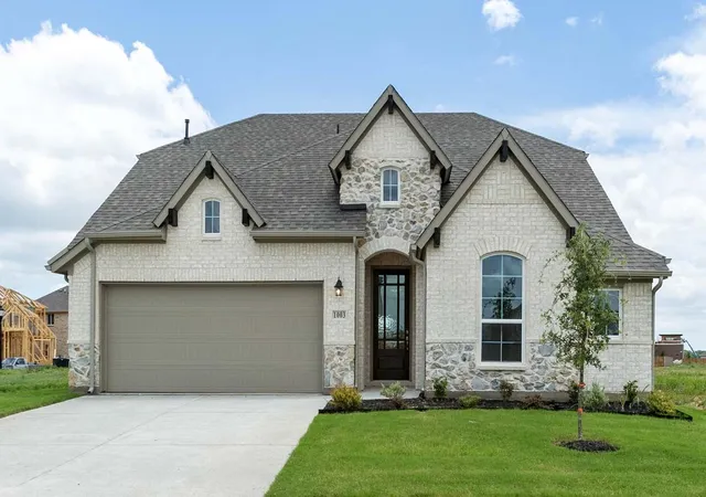Photo 1 of Sale Pending at 1003 Cumberland Dr, Justin, TX 76247 | MLS# 21309658 | Listing updated on 2026-08-30