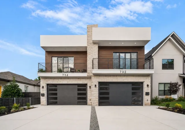 Photo 1 of Single family home for sale at 734 Cedar Hill Ave, Dallas, TX 75208 | MLS# 21306777 | Listing updated on 2026-08-22