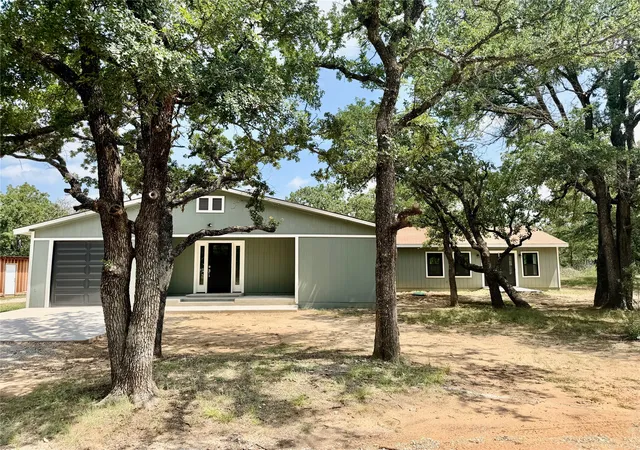 Photo 3 of Single family home for sale at 1810 Hwy 570, Eastland, TX 76448 | MLS# 21309390 | Listing updated on 2026-07-07
