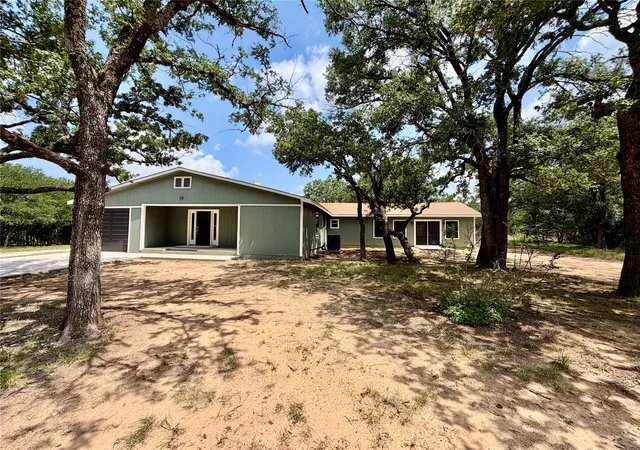 Photo 3 of Single family home for sale at 1810 Hwy 570, Eastland, TX 76448 | MLS# 21309390 | Listing updated on 2026-07-07