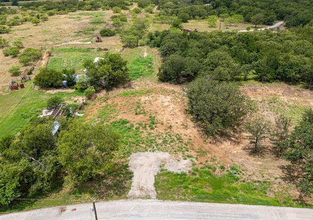 Homes for sale in Paradise, TX | 709 County Road 3355, Paradise, TX 76073 | MLS# 21308707
