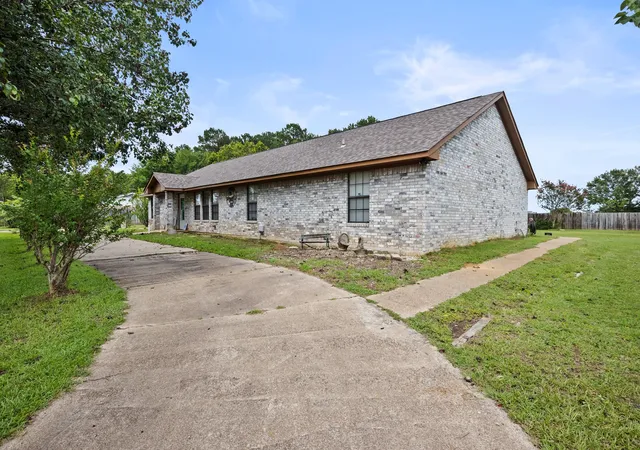 Homes for sale in Omaha, TX | 404 Joyner Ave, Omaha, TX 75571 | MLS# 21309746