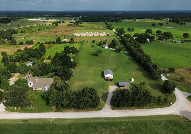Photo 1 of Manufactured home for sale at 1306 Winn Rd, Bowie, TX 76230 | MLS# 21309044 | Listing updated on 2026-08-22