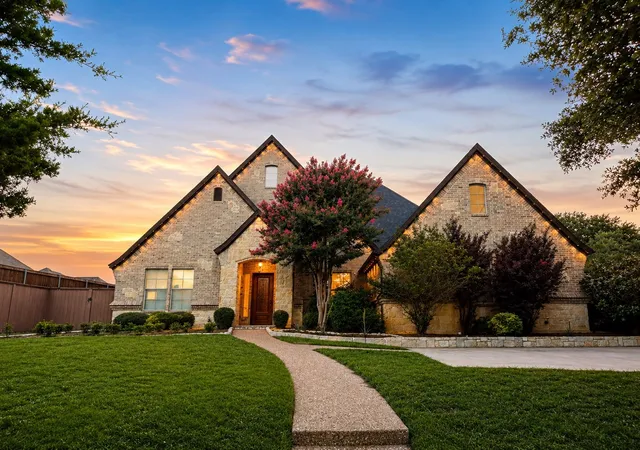 Homes for sale in North Richland Hills, TX | 7603 Douglas Ln, North Richland Hills, TX 76182 | MLS# 21309342