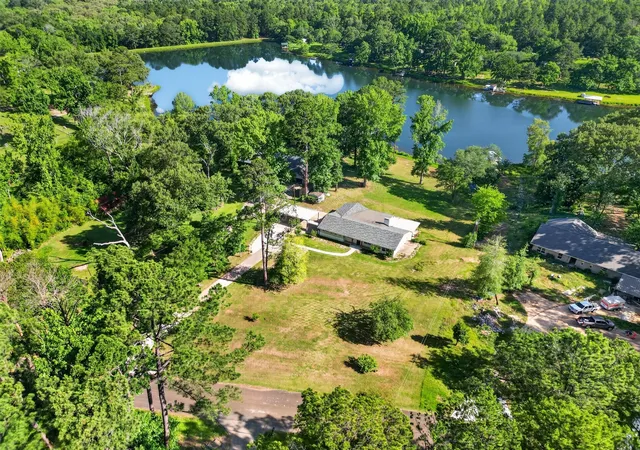 Photo 4 of Single family home for sale at 13426 County Road 468, Tyler, TX 75704 | MLS# 21309820 | Listing updated on 2026-09-30