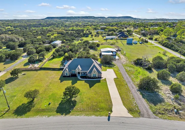 3rd image of 701 Milton Ct, Granbury, TX 76048 | MLS# 21309623