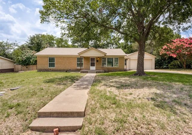 Homes for sale in Richland Hills, TX | 3539 Kingsbury Ave, Richland Hills, TX 76118 | MLS# 21309353