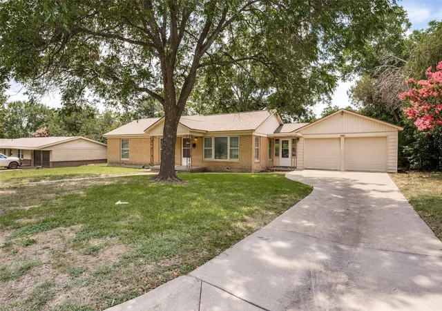 Homes for sale in Richland Hills, TX | 3539 Kingsbury Ave, Richland Hills, TX 76118 | MLS# 21309353