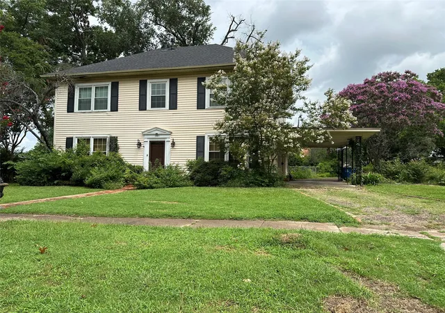 Photo 1 of Sale Pending at 509 E Main St, Mexia, TX 76667 | MLS# 21309929 | Listing updated on 2026-08-22