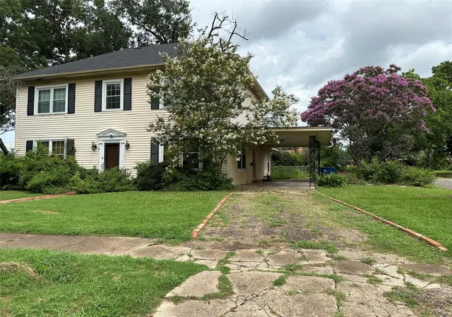 Photo 2 of Sale Pending at 509 E Main St, Mexia, TX 76667 | MLS# 21309929 | Listing updated on 2026-08-22