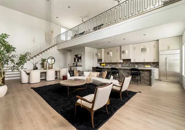 Listing Photo 1 - Condo for sale in building located at 1900 S Ervay St, Dallas, TX 75215 - Unit #609