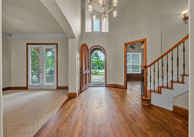 Photo 3 of Single family home for sale at 140 Eagles Peak Ln, Double Oak, TX 75077 | MLS# 21291532 | Listing updated on 2026-09-16