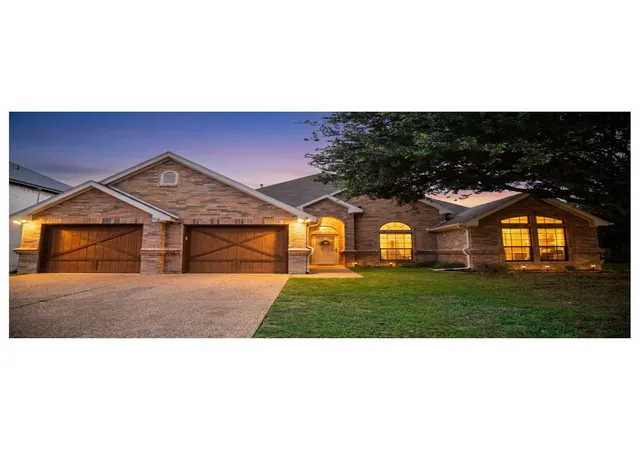 Photo 1 of Single family home for sale at 7416 Rolling Hills Dr, Benbrook, TX 76126 | MLS# 21309978 | Listing updated on 2026-08-29