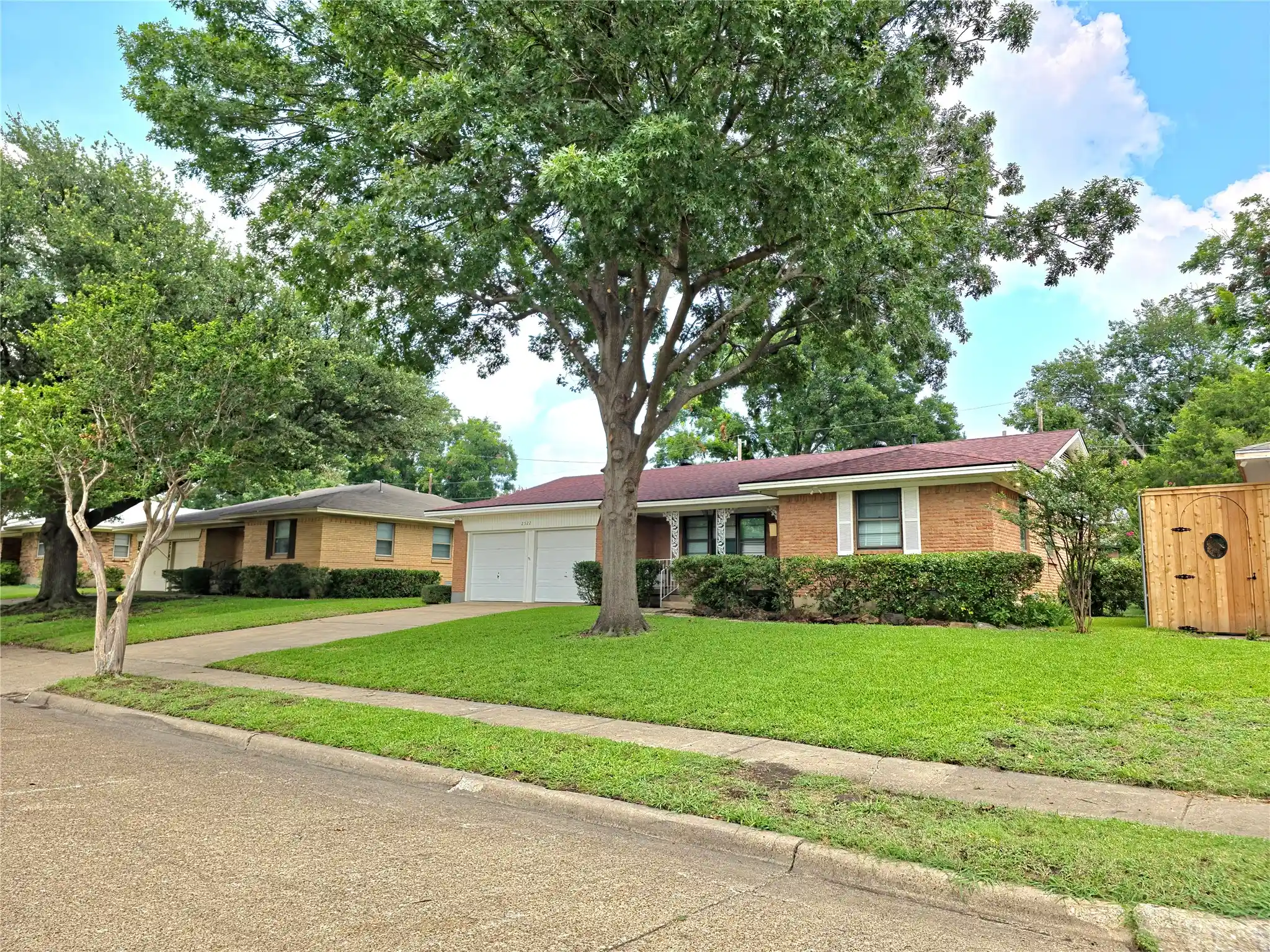 Photo 1 of Single family home for sale at 2522 Robin Ln, Garland, TX 75041 | MLS# 21309798 | Listing updated on 2026-10-26