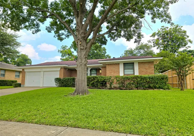 Photo 2 of Single family home for sale at 2522 Robin Ln, Garland, TX 75041 | MLS# 21309798 | Listing updated on 2026-08-29