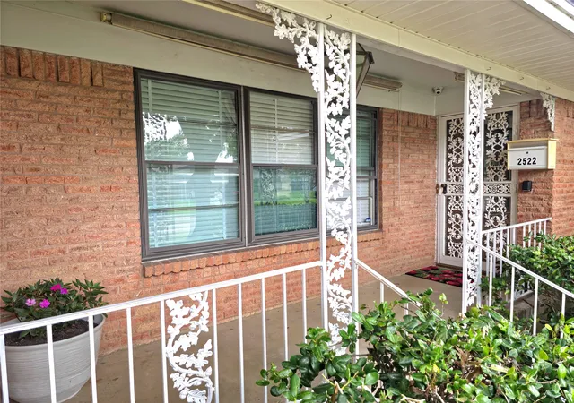 Photo 4 of Single family home for sale at 2522 Robin Ln, Garland, TX 75041 | MLS# 21309798 | Listing updated on 2026-08-29