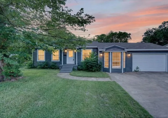Homes for sale in Dallas, TX | 6633 Emhouse St, Dallas, TX 75232 | MLS# 21309728