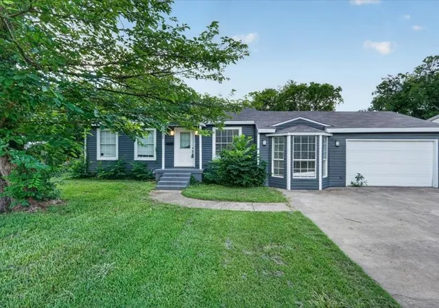 Homes for sale in Dallas, TX | 6633 Emhouse St, Dallas, TX 75232 | MLS# 21309728