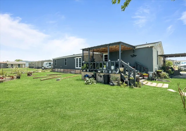 Photo 4 of Manufactured home for sale at 5909 Black Springs Ln, Joshua, TX 76058 | MLS# 21309479 | Listing updated on 2026-08-22
