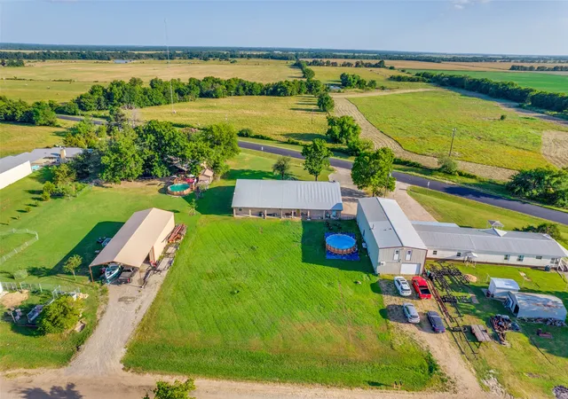 Homes for sale in Sumner, TX | 1590 Farm Road 2352, Sumner, TX 75486 | MLS# 21309794